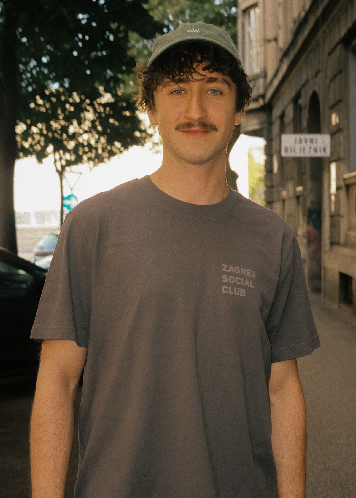 Classic Loose Anthracite